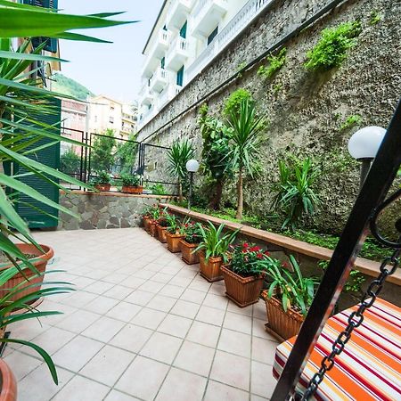 Apartamento Divina Costa Salerno Exterior foto